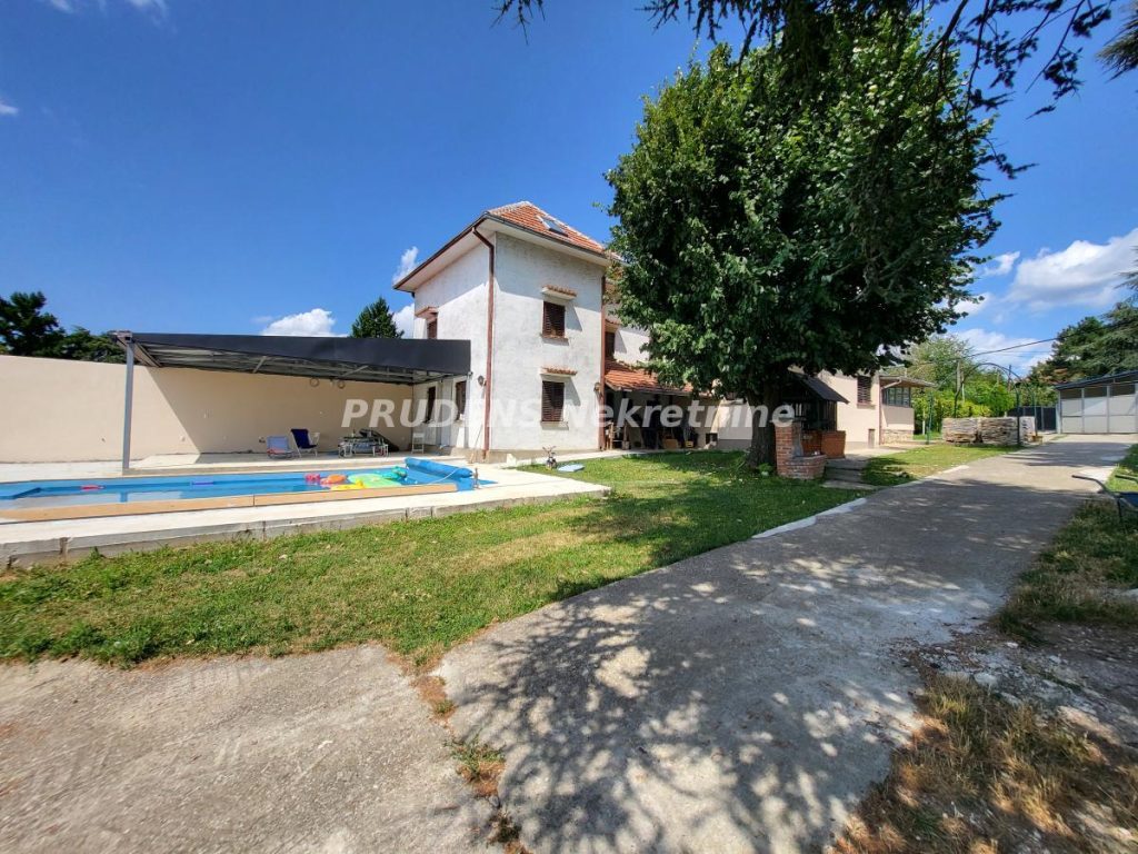 Beograd1000 ružaVoždovac